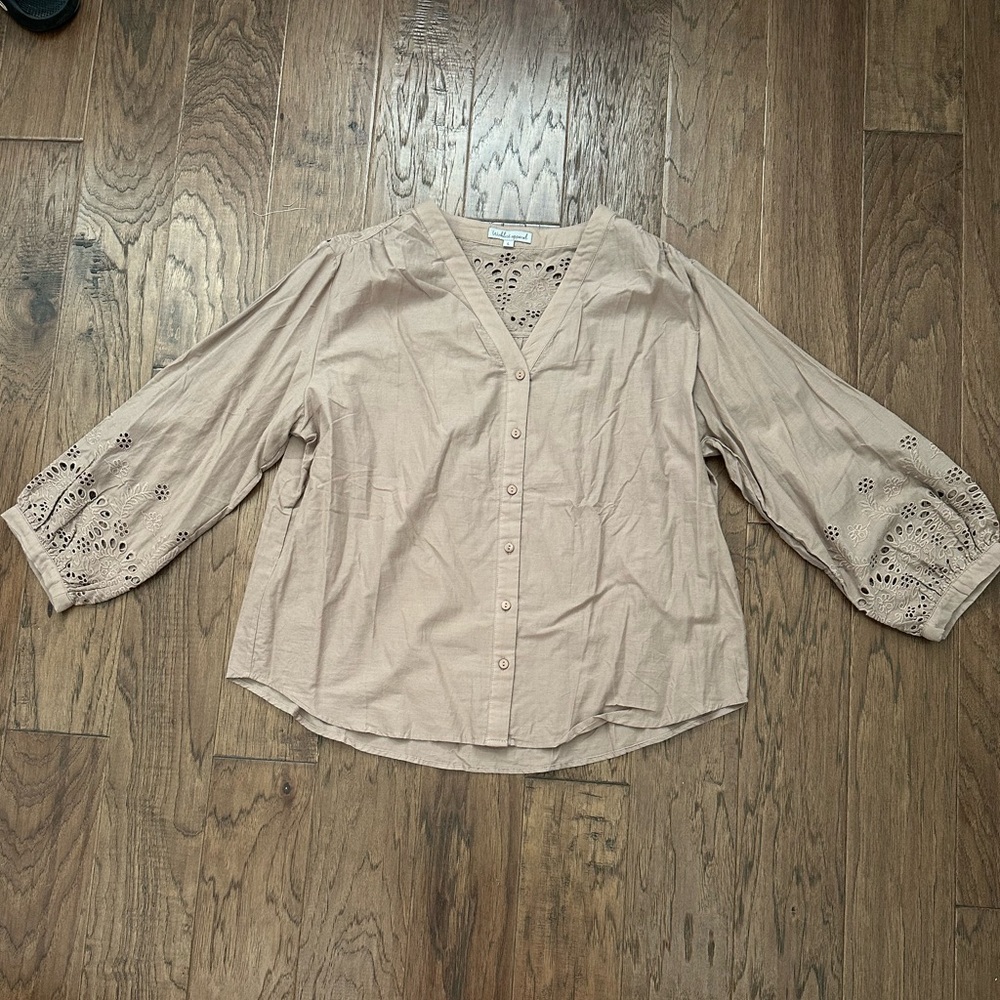 NWOT Wishlist light brown long sleeve blouse size large